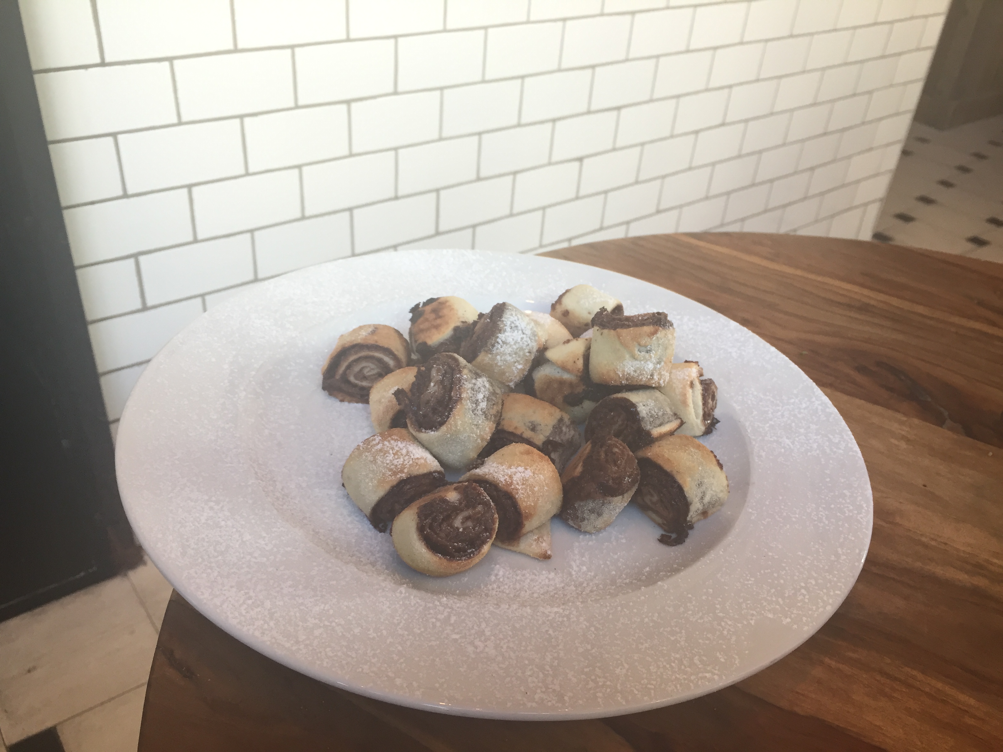 רוזלך – איך אנחנו מקנאות במי שעומד להזמין את זה פעם ראשונה בחיים….